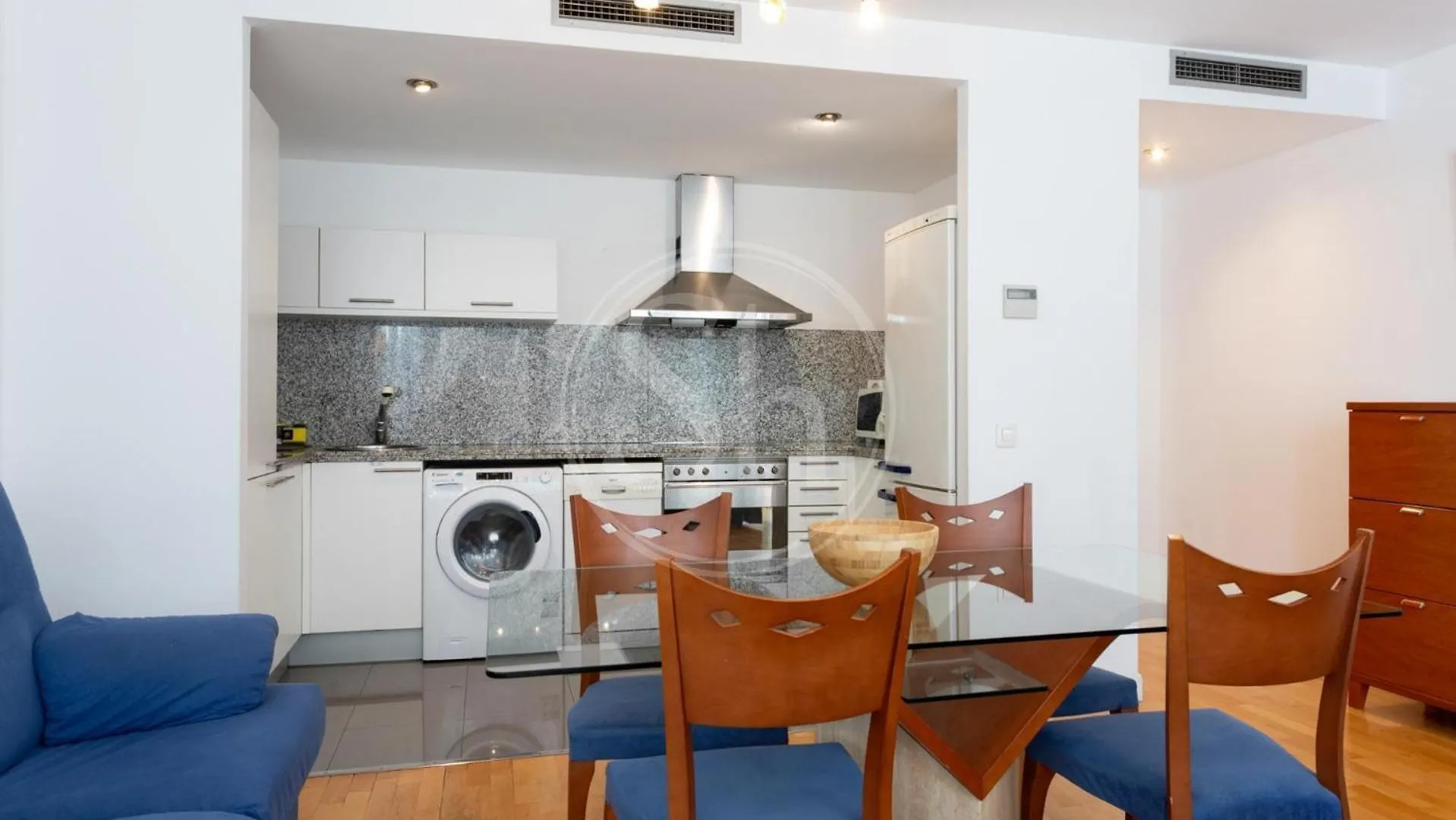Comodo Apartamento En Rambla Cataluna Барселона 0*,  Испания